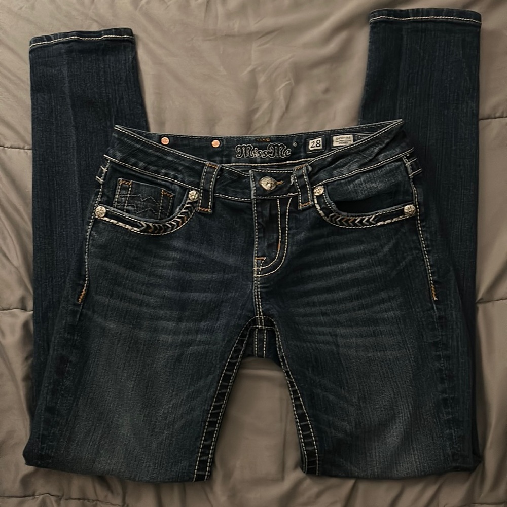 Miss Me Jeans- Dark Wash Low Rise Signature Skinny~⭐️